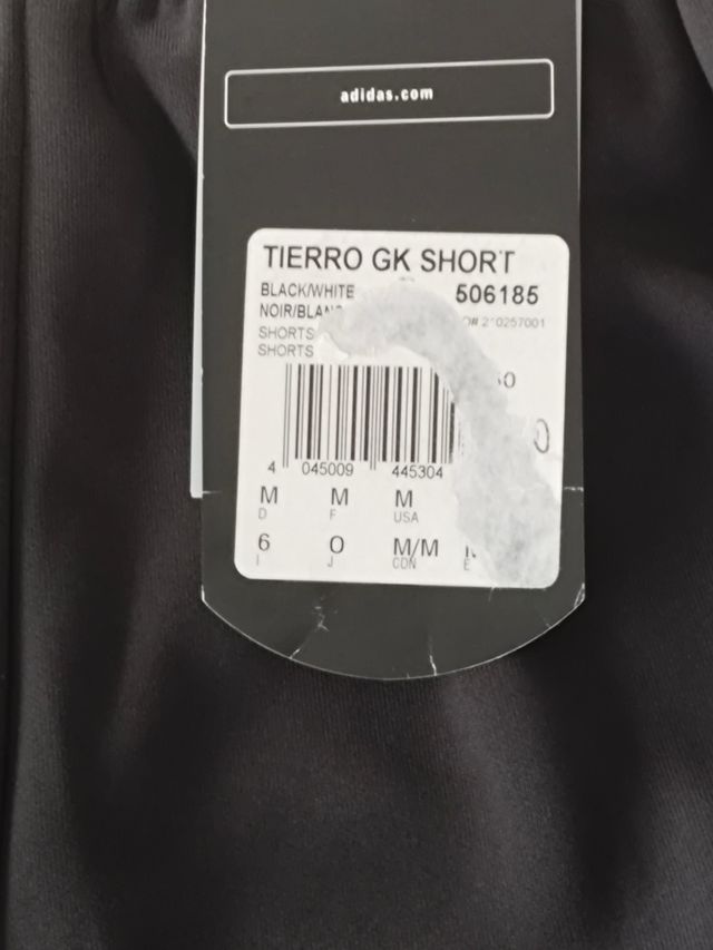 Short portero Adidas, tallas M y L
