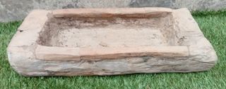 Comedero antiguo de madera
