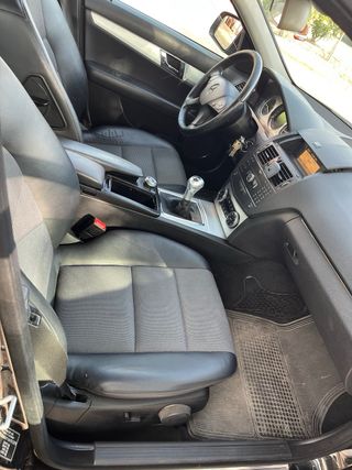 Mercedes-Benz C200 2009