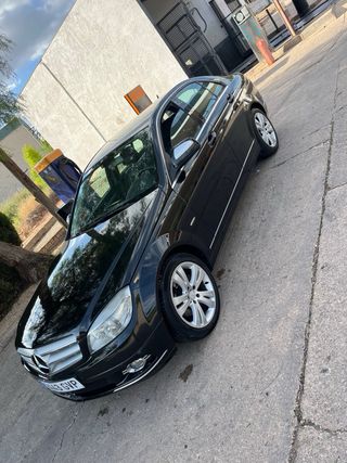 Mercedes-Benz C200 2009