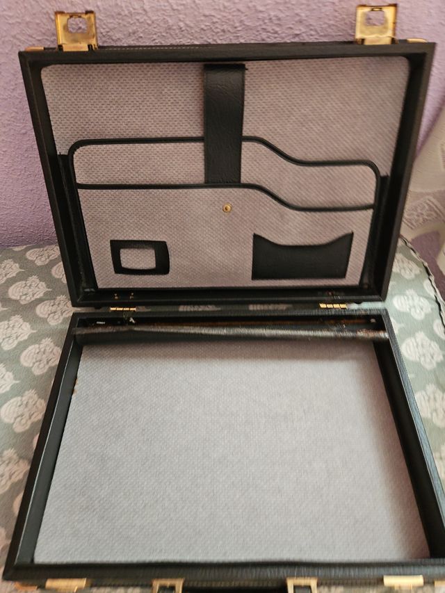 Maletín ejecutivo negro