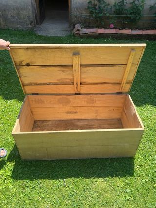 Arca madera antigua