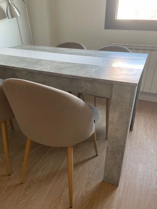 Mesa comedor rectangular gris y blanca