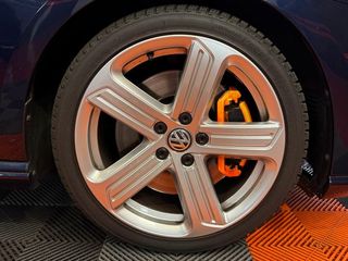 Volkswagen Golf R 2.0 TSI BMT 4Motion DSG