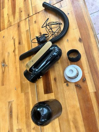 Aspirador manual potente para el
coche o casa