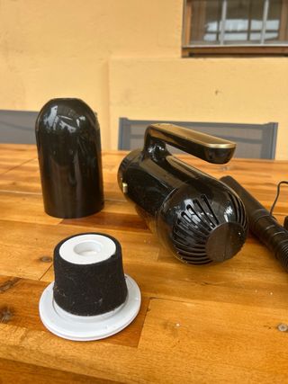 Aspirador manual potente para el
coche o casa