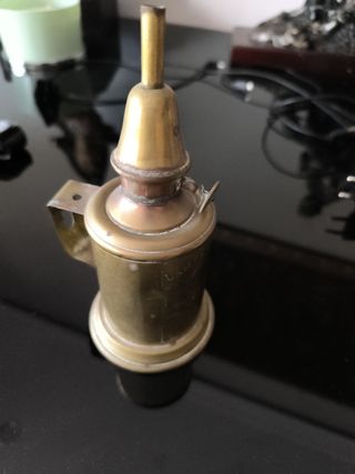 Antiguo quemador de aceite