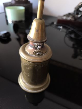 Antiguo quemador de aceite