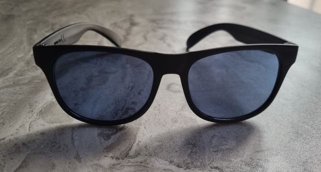 Gafas sol negras