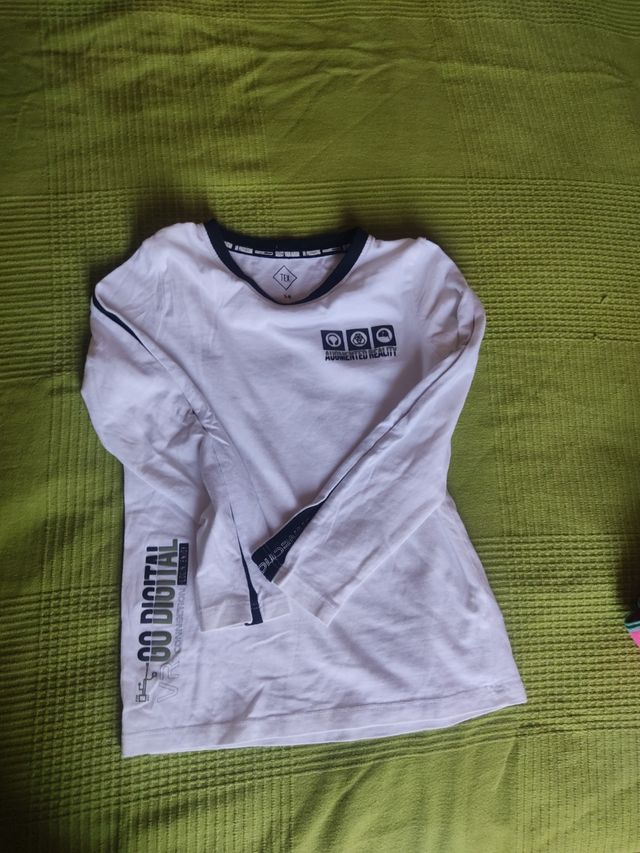 Lote 4 prendas niño talla 5/6 y 6