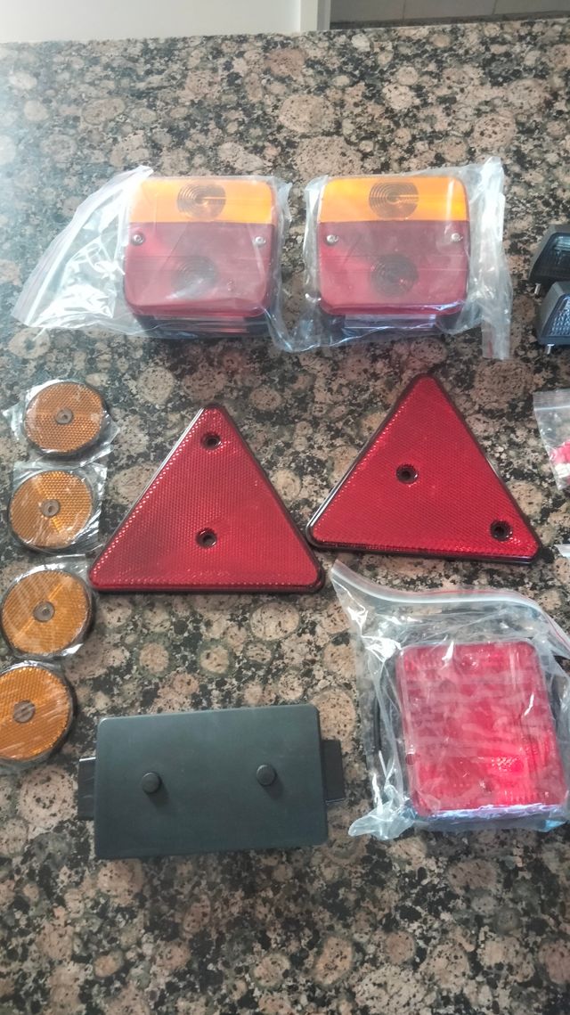 Kit Luces Remolque - 2 Luces Rectangulares