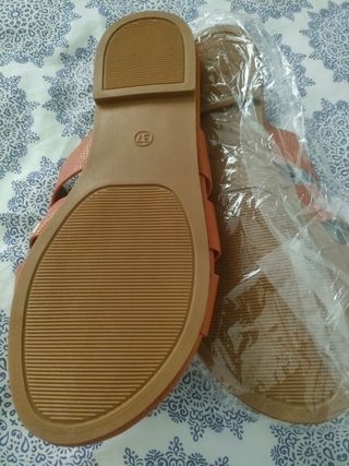 Sandalias planas marrones -talla 37