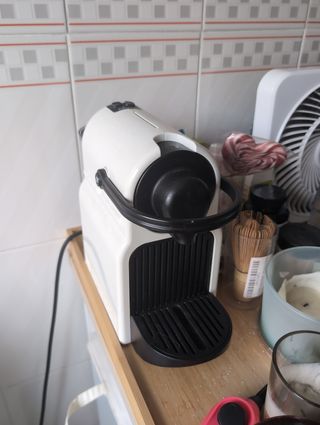 Cafetera Nespresso Krups Inissia Blanca