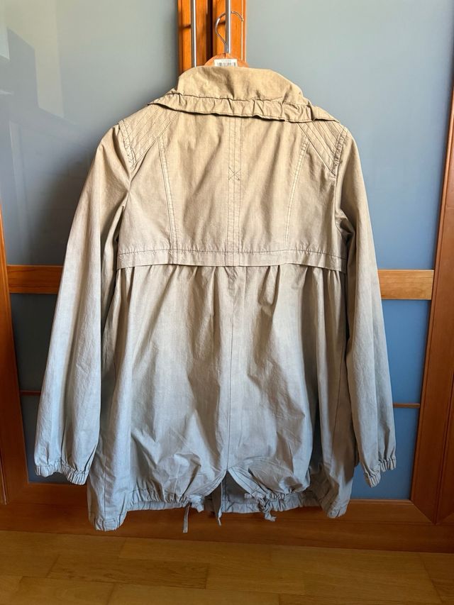 Gabardina Zara beige talla M