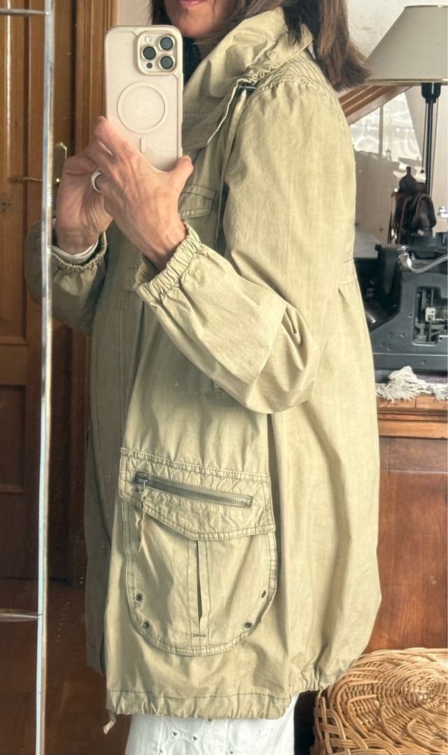 Gabardina Zara beige talla M