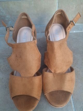 Sandalias cuña marrón - Talla 40