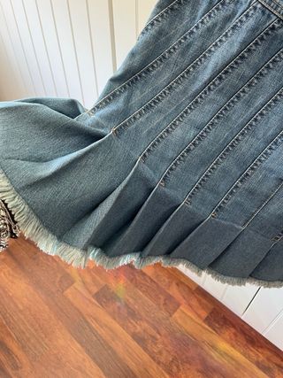 Falda vaquera Desigual. Talla 36. Como nueva. 