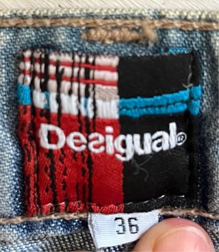 Falda vaquera Desigual. Talla 36. Como nueva. 