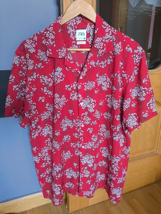 Camisa Zara roja XL - Flores
