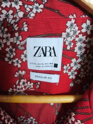 Camisa Zara roja XL - Flores