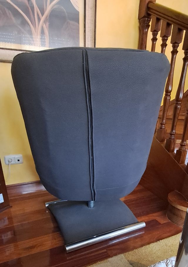 Sillón giratorio azul - Moderno