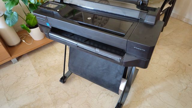 Impresora Plotter HP DesignJet T520+Tinta