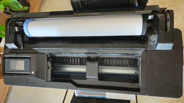 Impresora Plotter HP DesignJet T520+Tinta