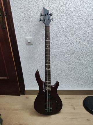 Bajo eléctrico Academy