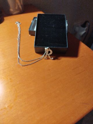 Colgante letra R plata