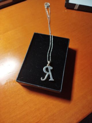 Colgante letra R plata
