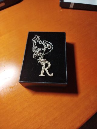 Colgante letra R plata