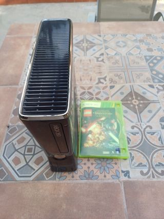 Xbox 360 negra y plateada