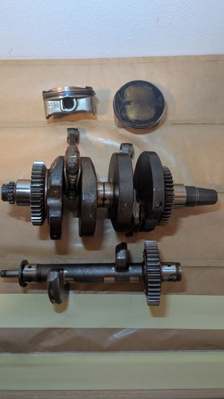 Cigüeñal, bielas y pistones Kawasaki Z650