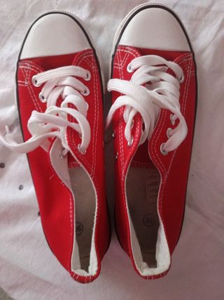 Zapatillas rojas talla 36