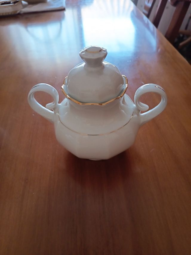 Juego café porcelana dorado