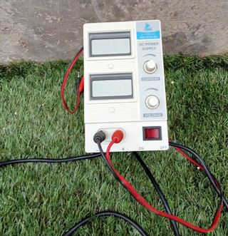 Fuente alimentación DC 0-15V