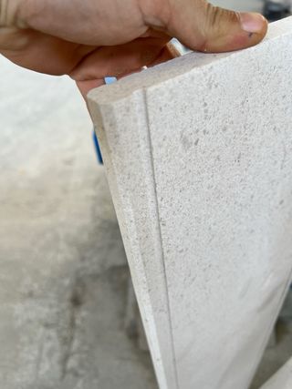 Caliza Capri: Vierteaguas, albardillas, baldosa.