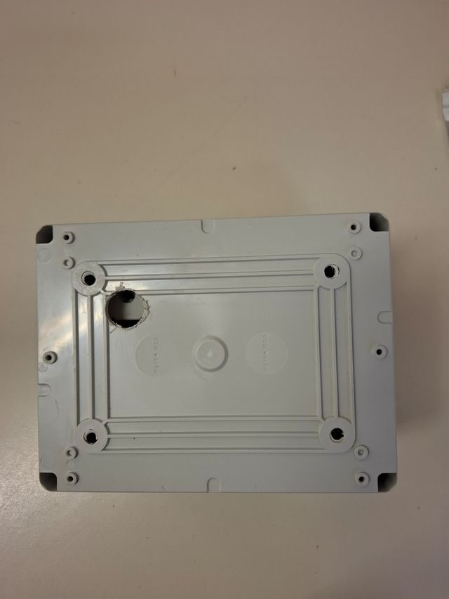 Presa interbloccata GEMISS GW 66 127 - 16-9h 220v