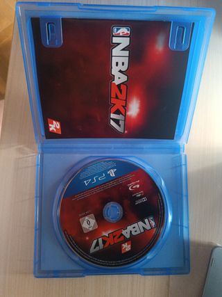 NBA 2K17 PS4 (PlayStation 4)
BUEN ESTADO.