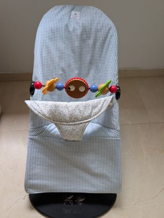 Hamaca Babybjorn con dos fundas y juguete