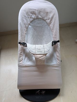 Hamaca Babybjorn con dos fundas y juguete