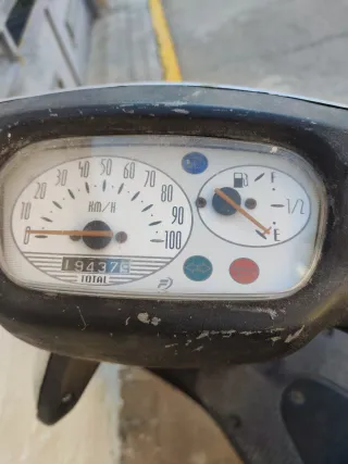 Yamaha Neox 50cc. Motocicleta