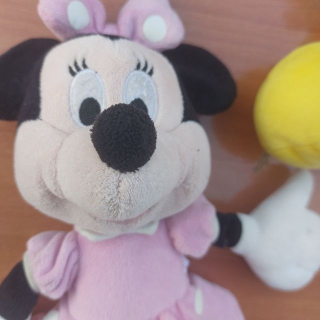 Peluches Mickey y Minnie Mouse