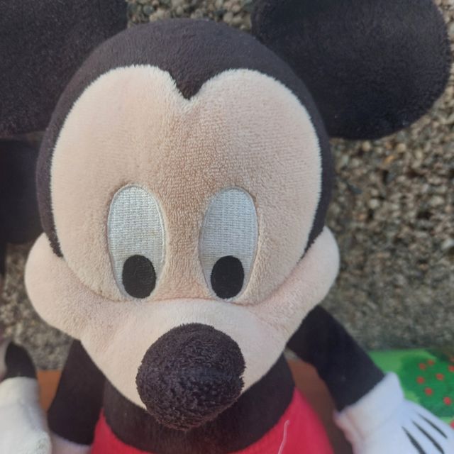 Peluches Mickey y Minnie Mouse