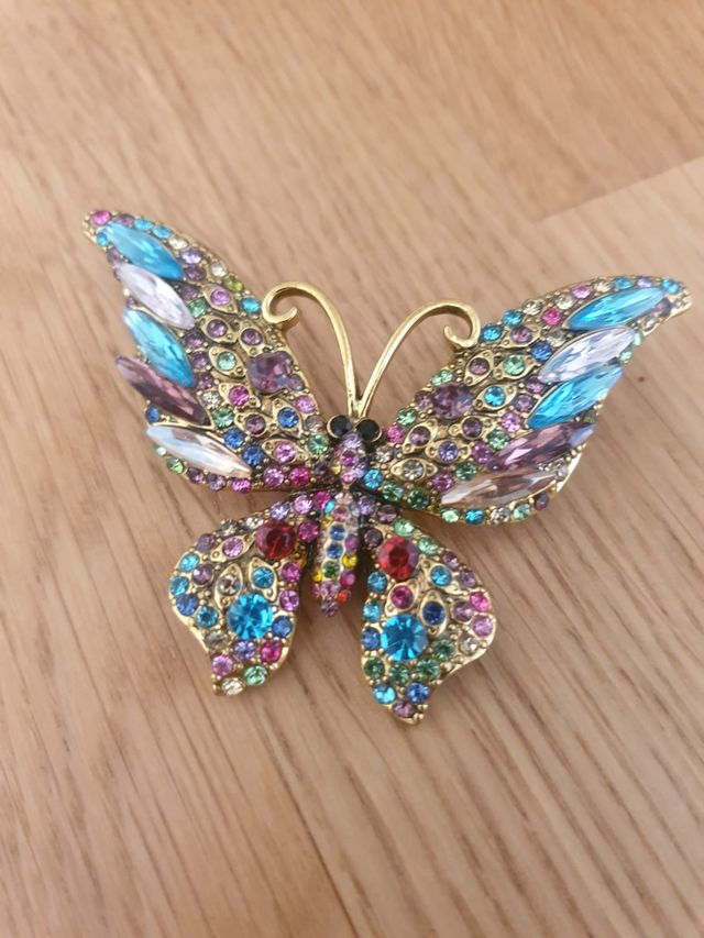 Spilla Farfalla Zara Cristalli