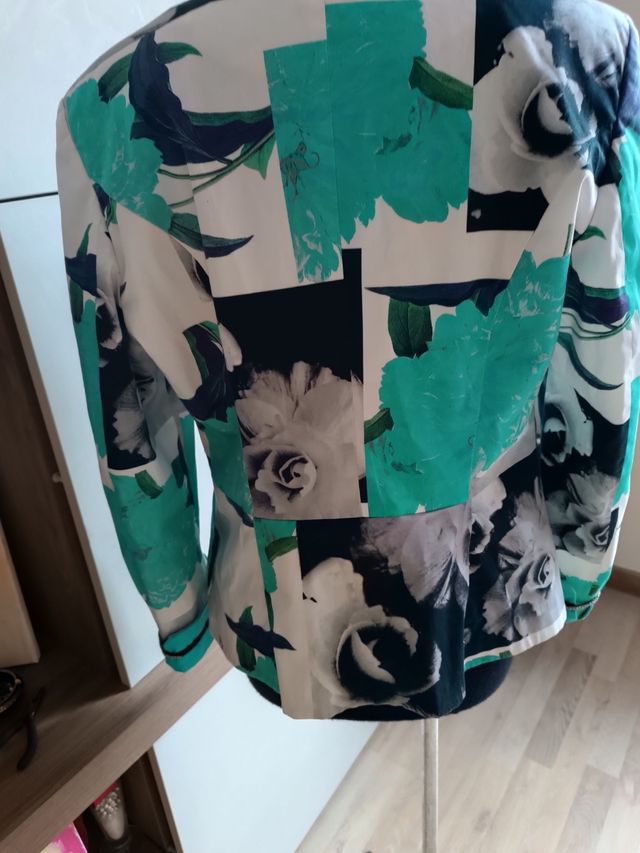 Giacca floreale elegante