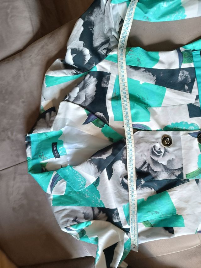 Giacca floreale elegante