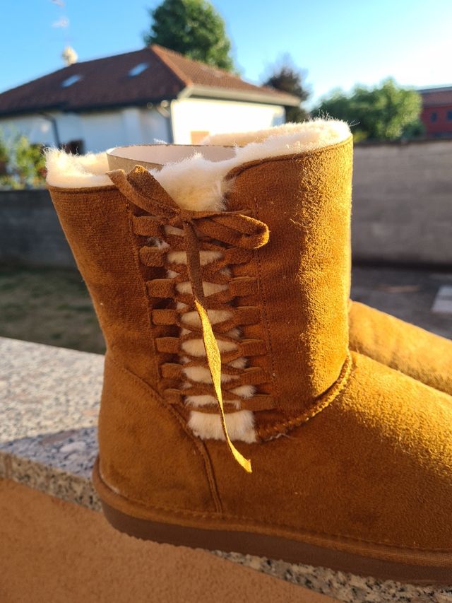 Stivali Island Marroni NUOVI