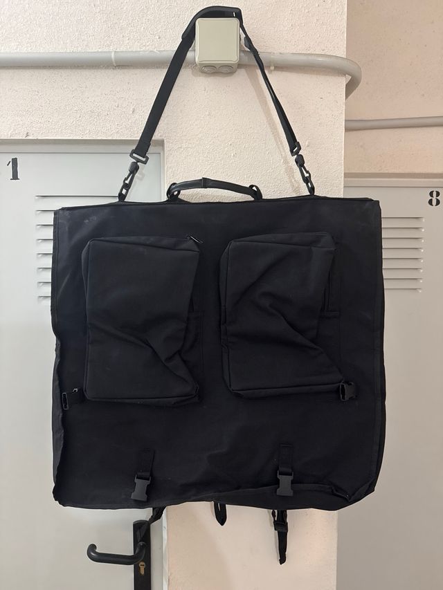 Porta trajes ejercito negro