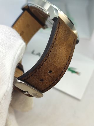 Reloj Lacoste Metro elegante marrón